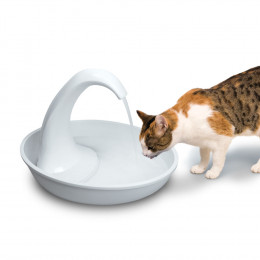 Поилка-фонтан Pioneer Pet Swan белый